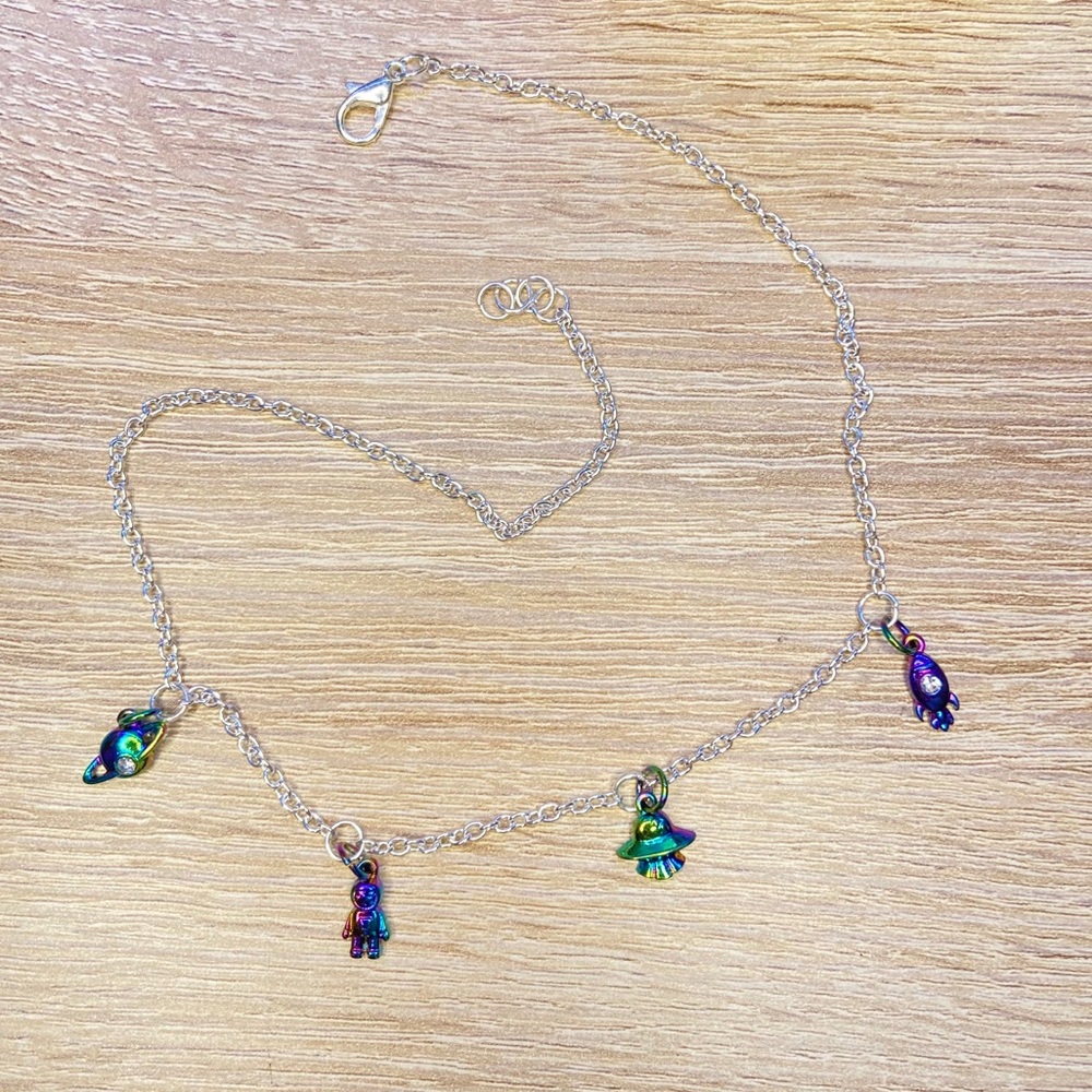 handmade space holographic choker !!!